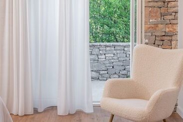 پانسیون Nono Ban Hotel & Villa