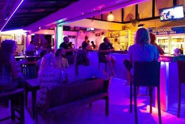 پانسیون Simple Life Talay & Divers Resort