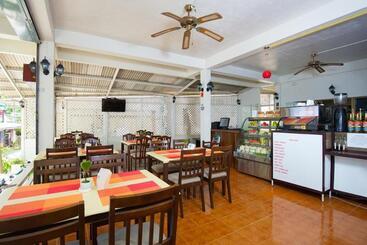 پانسیون Simple Life Talay & Divers Resort
