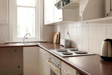 فندق صغير Ashanti Gardens Guesthouse