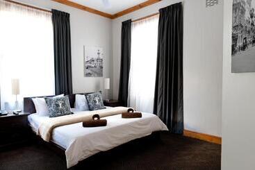 فندق صغير Ashanti Gardens Guesthouse