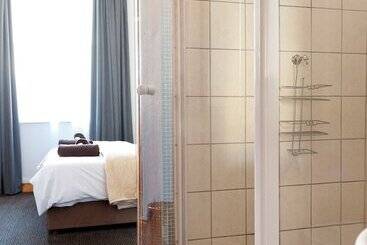 فندق صغير Ashanti Gardens Guesthouse