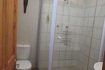 فندق صغير Ashanti Gardens Guesthouse