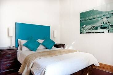 فندق صغير Ashanti Gardens Guesthouse