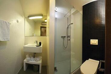 تختخواب و صبحانه La Porta Luxury Rooms