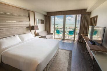Hilton At Resorts World Bimini