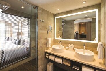Hilton At Resorts World Bimini