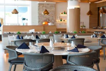 Hilton At Resorts World Bimini