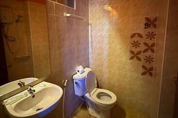 هتل Archaic House