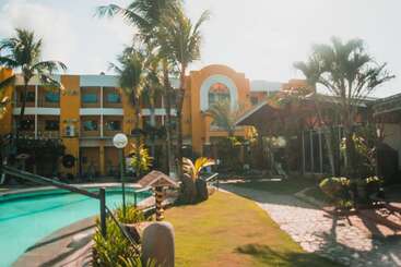 هتل Country Village
