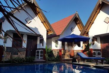 هتل Gili Bagaz Cottages