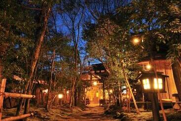 هتل Kurokawa Onsen Oyado Noshiyu