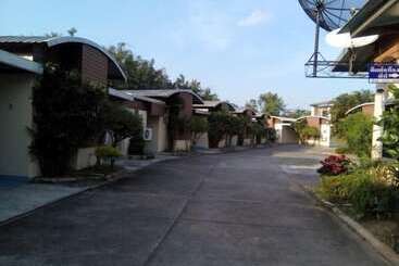 هتل Sutha Garden Resort Hat Yai