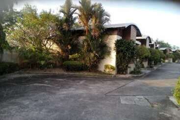 هتل Sutha Garden Resort Hat Yai