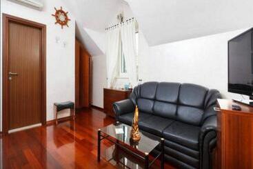 هتل Villa Slika
