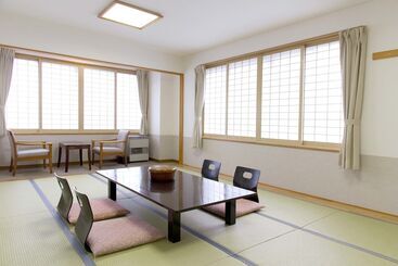 هتل Yuzawa Yuzawa