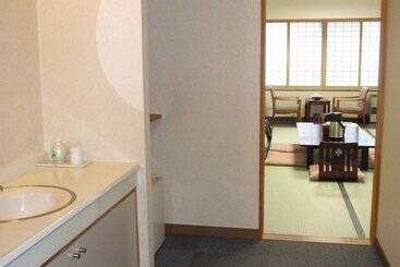 هتل Yuzawa Yuzawa