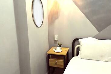 Khoi Hostel