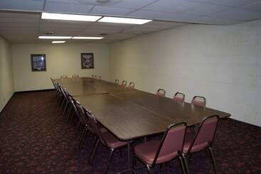 汽车旅馆  Amerivu Inn & Suites   St Croix Falls