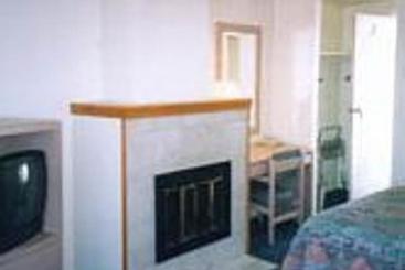 مُتل Selkirk Inn