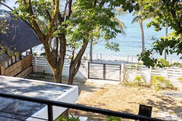 پانسیون Amami Beach Resort