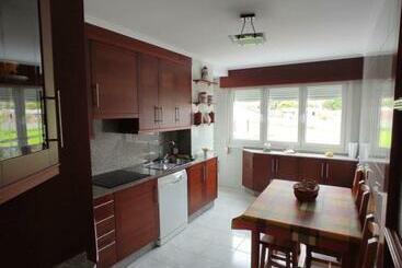 Piso 4 Habitaciones Valdoviño Cerca De La Playa - Valdovinyo