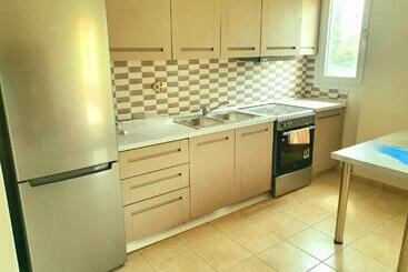 هتل Bella De Lux Apts