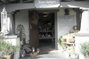 Boutique 444