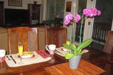 Bridal Veil Bed And Breakfast