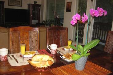 Bridal Veil Bed And Breakfast