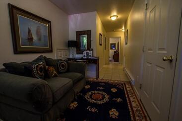 Bridal Veil Bed And Breakfast