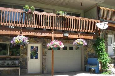 Bridal Veil Bed And Breakfast