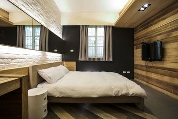 Fengjia Footpace  Hostel