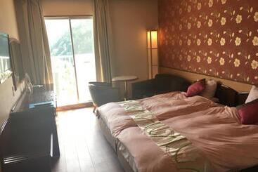 هتل Hinotani Onsen Misugi Resort