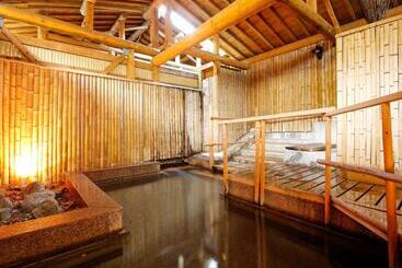 هتل Hinotani Onsen Misugi Resort