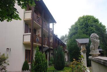 هتل Hostellerie Saint Clément