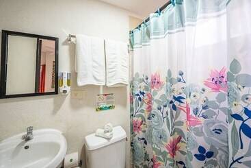 هتل Jaco Lodge Quiet Place