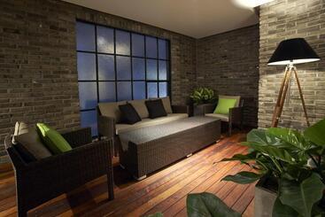 Hotel Js Classic
