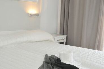 هتل Porto Castello