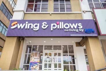 هتل Swing & Pillows At Usj Taipan