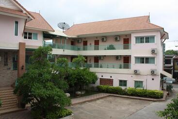 هتل Tamarind Residences Khonkaen บ้านแทมมารีน