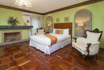 هتل Terrazas De Golf Boutique