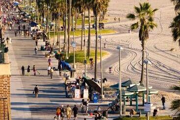 هتل Venice Suites