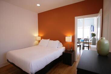 هتل Venice Suites