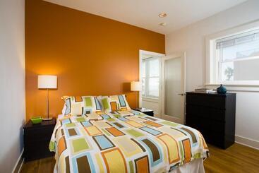 هتل Venice Suites