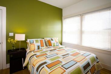 هتل Venice Suites