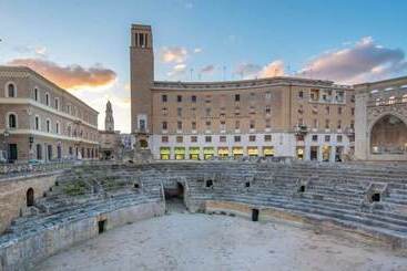 تختخواب و صبحانه Palazzo Bernardini Suites