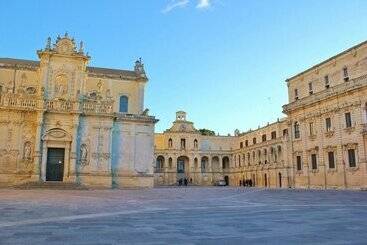 تختخواب و صبحانه Palazzo Bernardini Suites