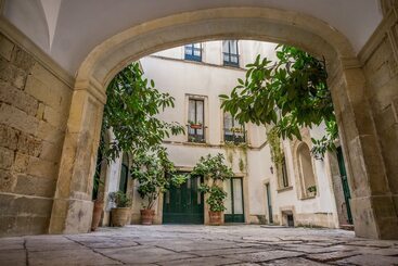 تختخواب و صبحانه Palazzo Bernardini Suites