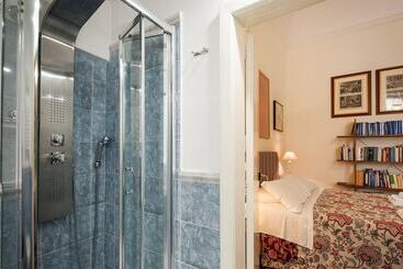 تختخواب و صبحانه Palazzo Bernardini Suites
